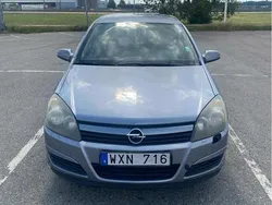 Grå Begagnad 2005 Opel Astra Halvkombi | 18 900 kr (Marknadspris)