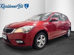 Röd Begagnad 2009 Kia Ceed EX Halvkombi | 84 900 kr (Marknadspris)