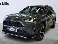 Grå Begagnad 2024 Toyota RAV4 Hybrid Style SUV | 599 900 kr (Dyr)