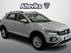 Grå Begagnad 2022 VW T-Roc Life SUV | 237 000 kr (Marknadspris)