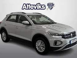 Grå Begagnad 2022 VW T-Roc Life SUV | 237 000 kr (Marknadspris)