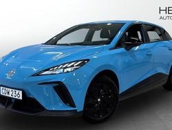 Blå (blue) Begagnad 2023 MG MG4 EV Halvkombi | 254 900 kr (Marknadspris)