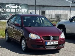 Röd Begagnad 2006 VW Polo Comfortline Halvkombi | 34 600 kr