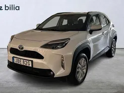 Vit Ny 2024 Toyota Yaris Cross Active SUV | 299 900 kr (Marknadspris)