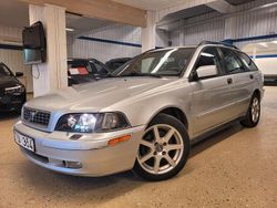 Silver Begagnad 2003 Volvo V40 Kombi | 24 500 kr (Lite dyr)
