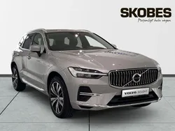 Silver Begagnad 2023 Volvo XC60 Core SUV | 479 900 kr (Marknadspris)