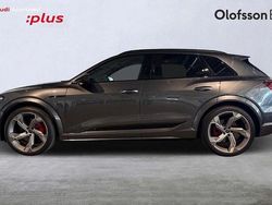Grå Begagnad 2023 Audi SQ8 e-tron Proline SUV | 749 000 kr