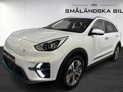 Vit Begagnad 2021 Kia e-Niro 2 SUV | 249 000 kr (Marknadspris)