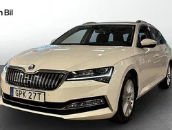 Vit Begagnad 2020 Skoda Superb Style Kombi | 244 900 kr (Bra pris)