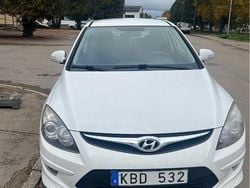 Vit Begagnad 2012 Hyundai i30 Halvkombi | 75 000 kr (Dyr)
