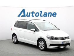 Vit Begagnad 2021 VW Touran Minibuss | 299 900 kr (Marknadspris)