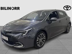 Mörkgrå (grå) Begagnad 2024 Toyota Corolla Hybrid Style Halvkombi | 299 900 kr (Lite dyr)