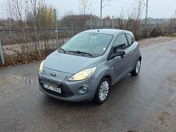 Grå Begagnad 2011 Ford Ka Titanium Halvkombi | 24 900 kr (Marknadspris)
