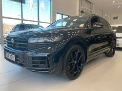 Ny 2025 VW Touareg Black Edition SUV | 1 177 200 kr