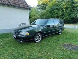 Grön Begagnad 2000 Volvo V70 Standard Kombi | 26 000 kr (Marknadspris)