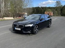 Svart Begagnad 2020 Volvo V90 R-Design Kombi | 270 000 kr (Bra pris)