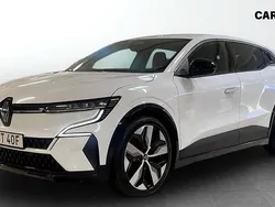 Vit (white) Begagnad 2023 Renault Mégane Halvkombi | 309 900 kr (Lite dyr)