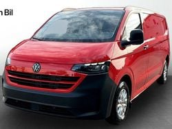 Röd (intensive red) Ny 2025 VW T7 Van | 607 875 kr (Marknadspris)