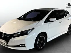 Vit (white) Begagnad 2023 Nissan Leaf N-Connecta Halvkombi | 229 900 kr (Marknadspris)