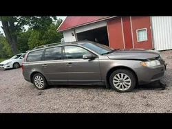 Grå Begagnad 2009 Volvo V70 Kinetic Kombi | 12 000 kr (Superpris)