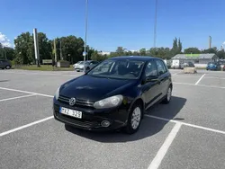 Svart Begagnad 2013 VW Golf Halvkombi | 75 000 kr