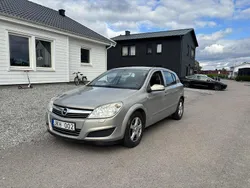 Grå Begagnad 2008 Opel Astra Halvkombi | 29 000 kr (Marknadspris)