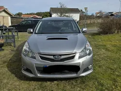Silver Begagnad 2010 Subaru Legacy Kombi | 50 000 kr (Dyr)
