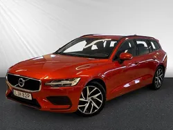Röd Begagnad 2020 Volvo V60 Momentum Kombi | 259 900 kr (Marknadspris)