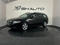 Svart Begagnad 2011 Volvo V50 Kinetic Kombi | 54 900 kr (Marknadspris)