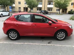Röd Begagnad 2017 Seat Ibiza Style Halvkombi | 89 000 kr (Marknadspris)