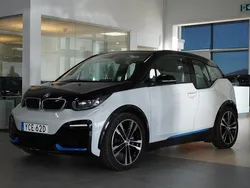 Vit Begagnad 2022 BMW i3 Halvkombi | 239 500 kr (Marknadspris)