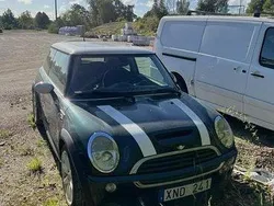Grön Begagnad 2004 Mini Cooper S Halvkombi | 14 900 kr (Superpris)