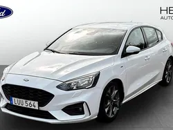 Frozen white Begagnad 2019 Ford Focus ST-Line Halvkombi | 154 900 kr (Marknadspris)
