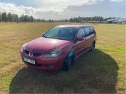 Röd Begagnad 2004 Mitsubishi Lancer Kombi | 17 000 kr (Lite dyr)