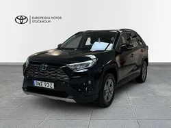Svart Begagnad 2024 Toyota RAV4 Hybrid Active SUV | 409 900 kr (Bra pris)