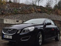Svart Begagnad 2012 Volvo S60 Summum Sedan | 111 000 kr (Bra pris)