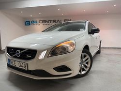 Vit Begagnad 2012 Volvo V60 R-Design Kombi | 109 900 kr (Lite dyr)