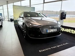 Grå (daytonagrå pärleffekt) Ny 2025 Audi A6 e-tron Performance Kombi | 895 900 kr (Bra pris)