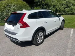 Vit Begagnad 2017 Volvo V60 CC Kombi | 139 600 kr (Superpris)