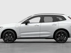 Vit Ny 2025 Volvo XC60 Plus SUV | 642 600 kr (Marknadspris)