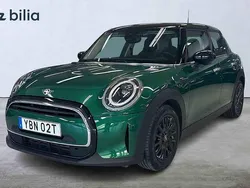 Grön Begagnad 2023 Mini Cooper Halvkombi | 232 900 kr