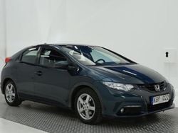 Honda civic 1.6 idtec 5dr 120hk backkamera dragkrok nybesiktigad Begagnad 2013 Honda Civic Halvkombi | 74 000 kr (Marknadspris)