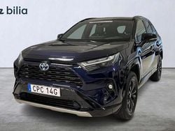 Blå Begagnad 2022 Toyota RAV4 Hybrid Style SUV | 419 900 kr (Marknadspris)