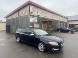 Svart Begagnad 2011 Volvo V70 R-Design Kombi | 85 000 kr