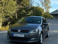 Grå Begagnad 2012 VW Polo Halvkombi | 60 000 kr (Marknadspris)