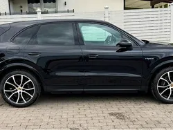 Svart Begagnad 2021 Porsche Cayenne SUV | 669 000 kr (Superpris)