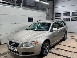 Begagnad 2008 Volvo V70 Kombi | 69 000 kr