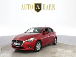 Röd Begagnad 2016 Mazda 2 Halvkombi | 139 700 kr (Marknadspris)