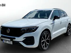 Vit Begagnad 2022 VW Touareg R-line SUV | 630 000 kr (Marknadspris)