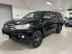 Svart (svartmetallic) Begagnad 2016 Toyota HiLux Pickup | 269 000 kr (Bra pris)